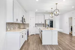 114 Contrada Grace Ln, Hutto, TX 78634 - Photo 8