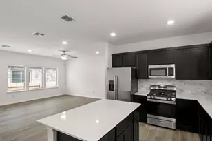 227 James Caird Dr, Kyle, TX 78640 - Photo 4