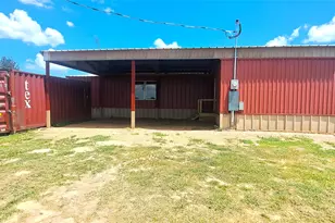 937 Cr 305 Center, Rockdale, TX 76567 - Photo 4