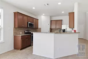 18713 Falcon Pointe Blvd, Pflugerville, TX 78660 - Photo 10