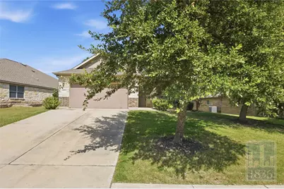 18713 Falcon Pointe Boulevard, Pflugerville, TX 78660 - Photo 2