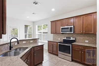 18713 Falcon Pointe Boulevard, Pflugerville, TX 78660 - Photo 8