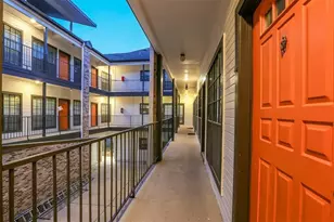 912 W 22nd St, Austin, TX 78705 - Photo 12