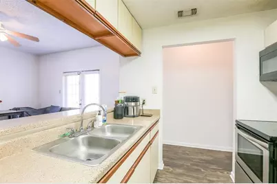 912 W 22nd Street #305, Austin, TX 78705 - Photo 12