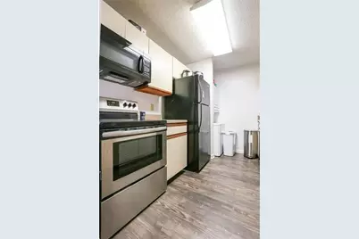 912 W 22nd Street #305, Austin, TX 78705 - Photo 10
