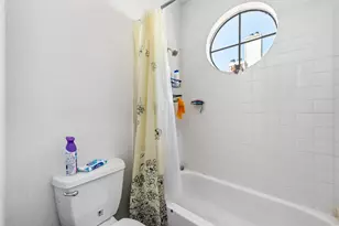912 W 22nd St, Austin, TX 78705 - Photo 18