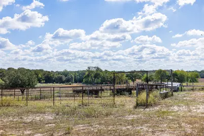 2135 Mule Creek Road, Harwood, TX 78632 - Photo 22