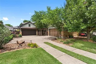 926 E 54th St, Austin, TX 78751 - Photo 2