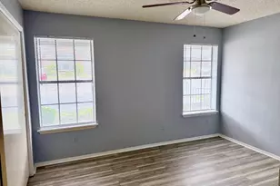 1411 Gracy Farms Ln, Austin, TX 78758 - Photo 24