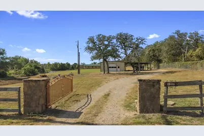 885 State Highway 71, Bastrop, TX 78602 - Photo 4