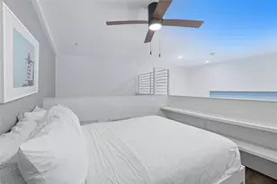 49 Navasota St, Austin, TX 78702 - Photo 12