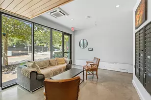 49 Navasota St, Austin, TX 78702 - Photo 18