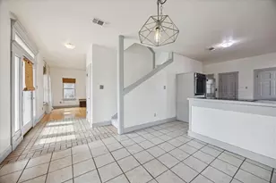 13918 Hummingbird Ln, Austin, TX 78732 - Photo 10