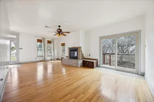 13918 Hummingbird Ln, Austin, TX 78732 - Photo 6