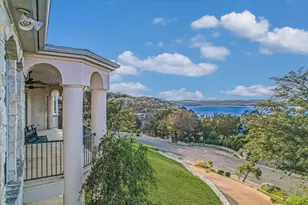 216 Corinthian St, Lakeway, TX 78734 - Photo 38