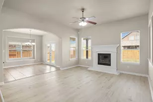 13713 Glen Mark Dr, Manor, TX 78653 - Photo 4