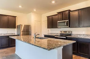 18628 Quiet Range Dr, Elgin, TX 78621 - Photo 8