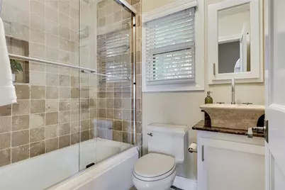 610 Oakland Avenue, Austin, TX 78703 - Photo 24