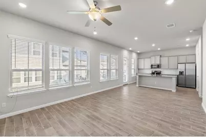 1015 Vista View Drive #1301, Georgetown, TX 78626 - Photo 4