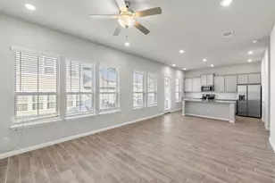 1015 Vista View Dr, Georgetown, TX 78626 - Photo 4