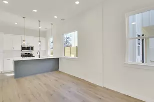 6802 Montana St, Austin, TX 78741 - Photo 4