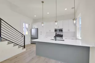 6802 Montana St, Austin, TX 78741 - Photo 8