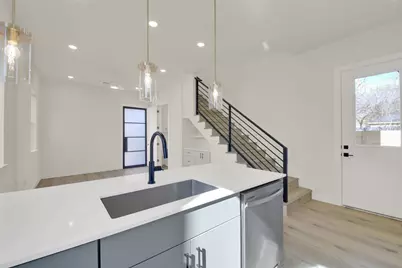 6802 Montana Street #3, Austin, TX 78741 - Photo 10