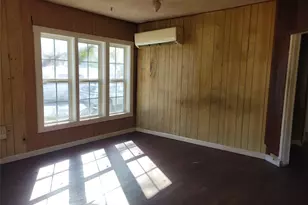 2000 Alamo St, Austin, TX 78722 - Photo 4