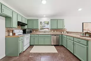 600 Meadow Oaks Dr, Dripping Springs, TX 78620 - Photo 18