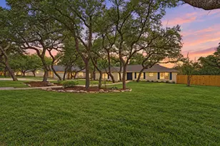 600 Meadow Oaks Dr, Dripping Springs, TX 78620 - Photo 6