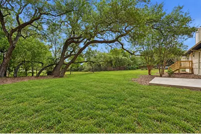 600 Meadow Oaks Drive, Dripping Springs, TX 78620 - Photo 28