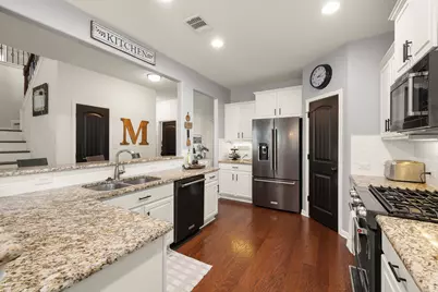 101 Lee Trevino Cove, Round Rock, TX 78664 - Photo 8