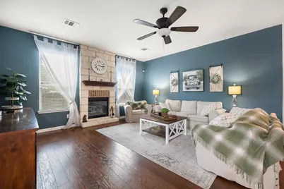 101 Lee Trevino Cove, Round Rock, TX 78664 - Photo 14