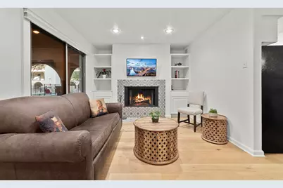 505 W 7th Street #113, Austin, TX 78701 - Photo 2