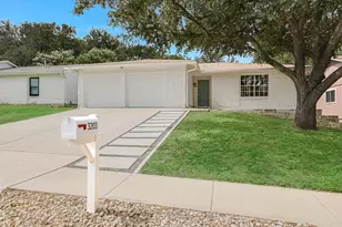 3203 Harpers Ferry Ln, Austin, TX 78745 - Photo 20