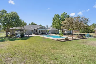 201 Four T Ranch Road, Georgetown, TX 78633 - Photo 32