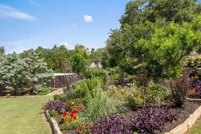 409 Dos Lagos, Dripping Springs, TX 78620 - Photo 32