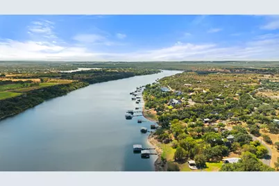 1289 Lakeshore Drive, Spicewood, TX 78669 - Photo 40
