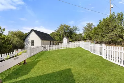 1289 Lakeshore Drive, Spicewood, TX 78669 - Photo 32