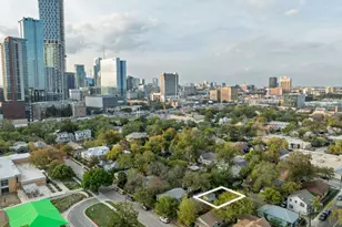 1020 Spence St, Austin, TX 78702 - Photo 1