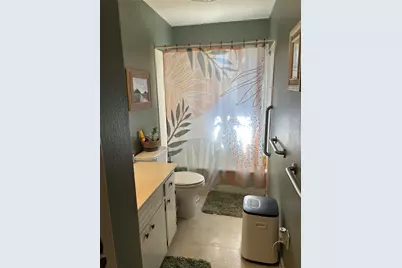 817 N Harris Street, Giddings, TX 78942 - Photo 4