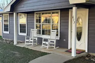 617 Caldwell St, Lexington, TX 78947 - Photo 18