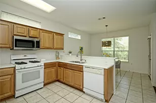 112 Bluebell Dr, Georgetown, TX 78633 - Photo 14
