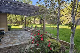 10033 Longhorn Skyway, Dripping Springs, TX 78620 - Photo 32