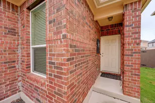 2032 Brandywine Dr, New Braunfels, TX 78130 - Photo 2