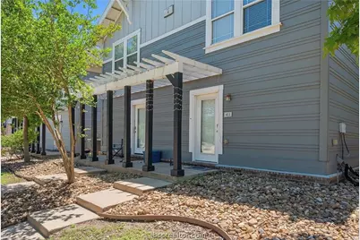 1725 Harvey Mitchell Parkway S #411, College Station, TX 77840 - Photo 10
