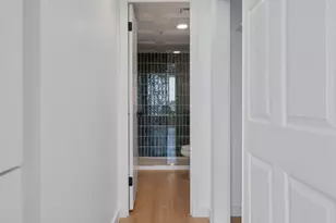 1800 Lavaca St, Austin, TX 78701 - Photo 20