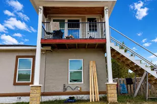 130 Los Arcos Rd, Elgin, TX 78621 - Photo 14