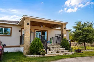 130 Los Arcos Rd, Elgin, TX 78621 - Photo 2