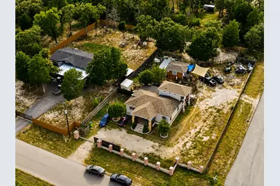 130 Los Arcos Road, Elgin, TX 78621 - Photo 16